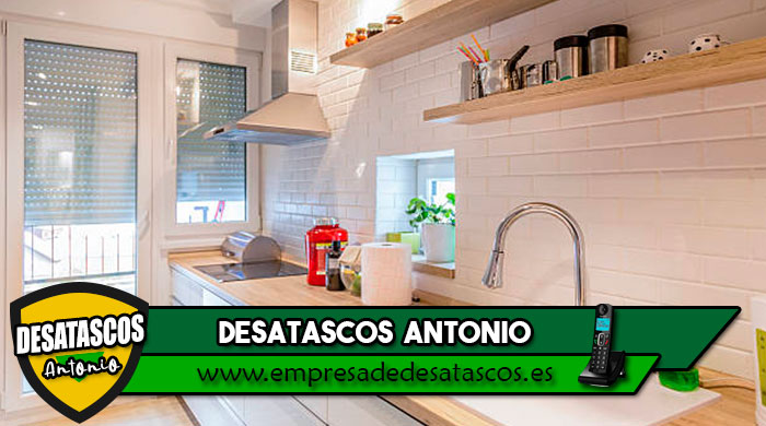 desatascar fregadero de cocina